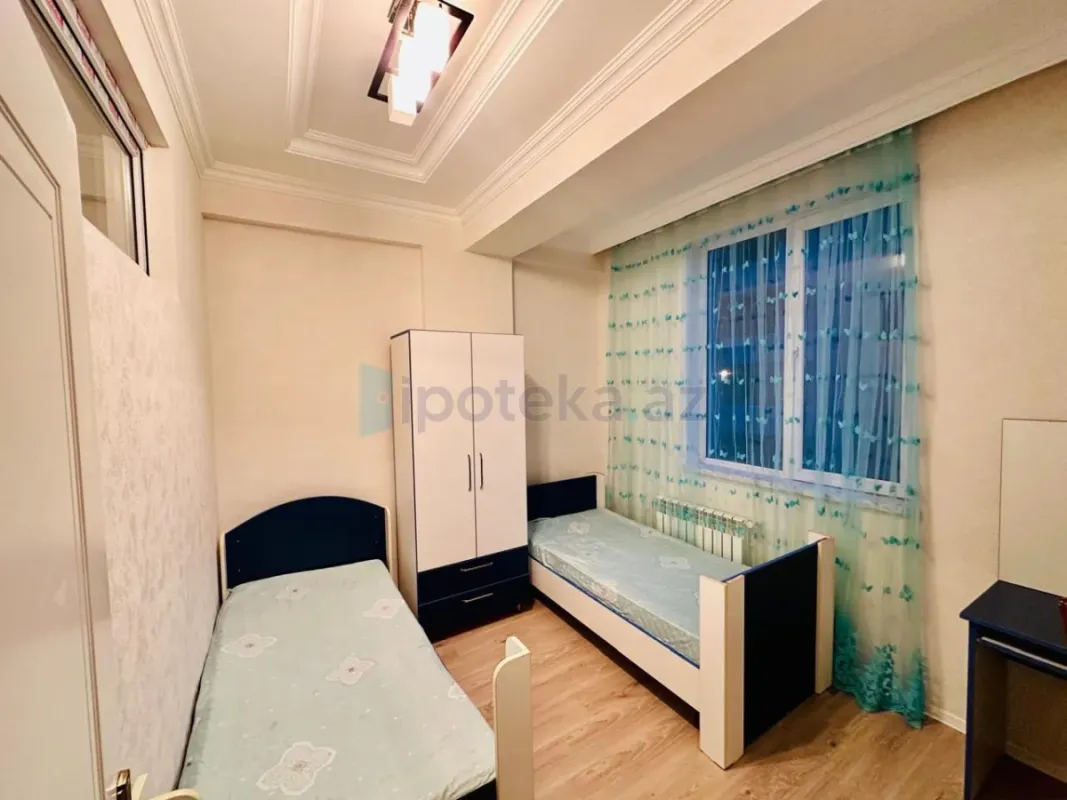 Satılır 3 otaqlı yeni tikili 75 m²