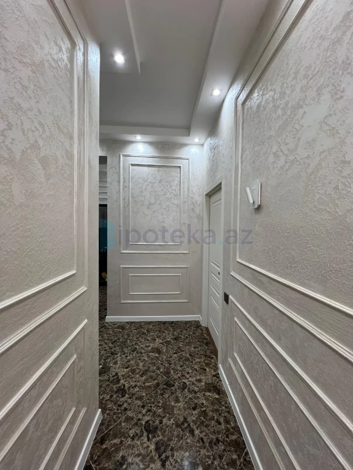 Satılır 3 otaqlı yeni tikili 71 m²