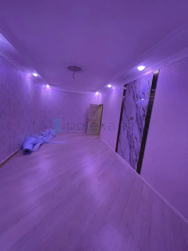 Satılır 5 otaqlı həyət evi 180 m²