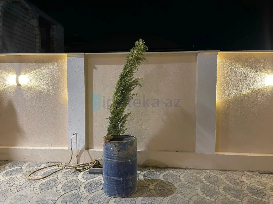 Satılır 5 otaqlı həyət evi 180 m²