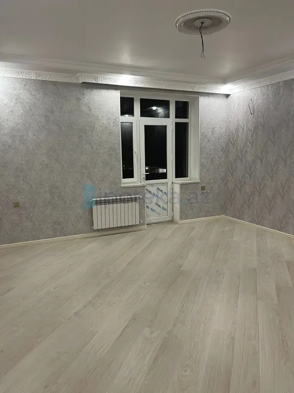 Satılır 5 otaqlı həyət evi 180 m²