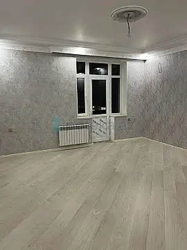 Satılır 5 otaqlı həyət evi 180 m²