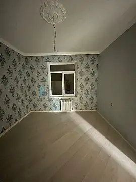 Satılır 5 otaqlı həyət evi 180 m²