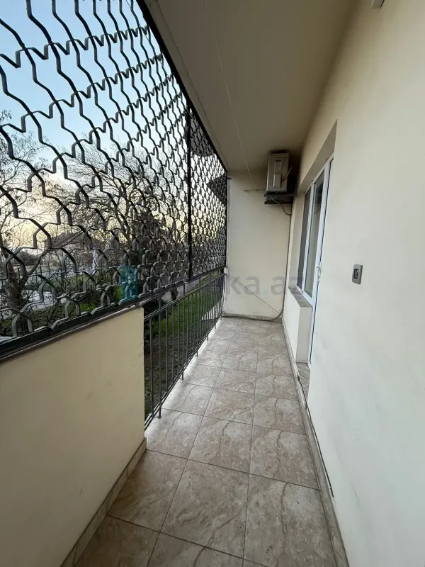 Satılır 3 otaqlı köhnə tikili 80 m²