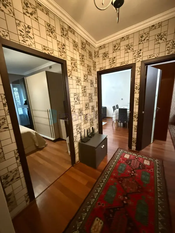 Satılır 3 otaqlı köhnə tikili 80 m²
