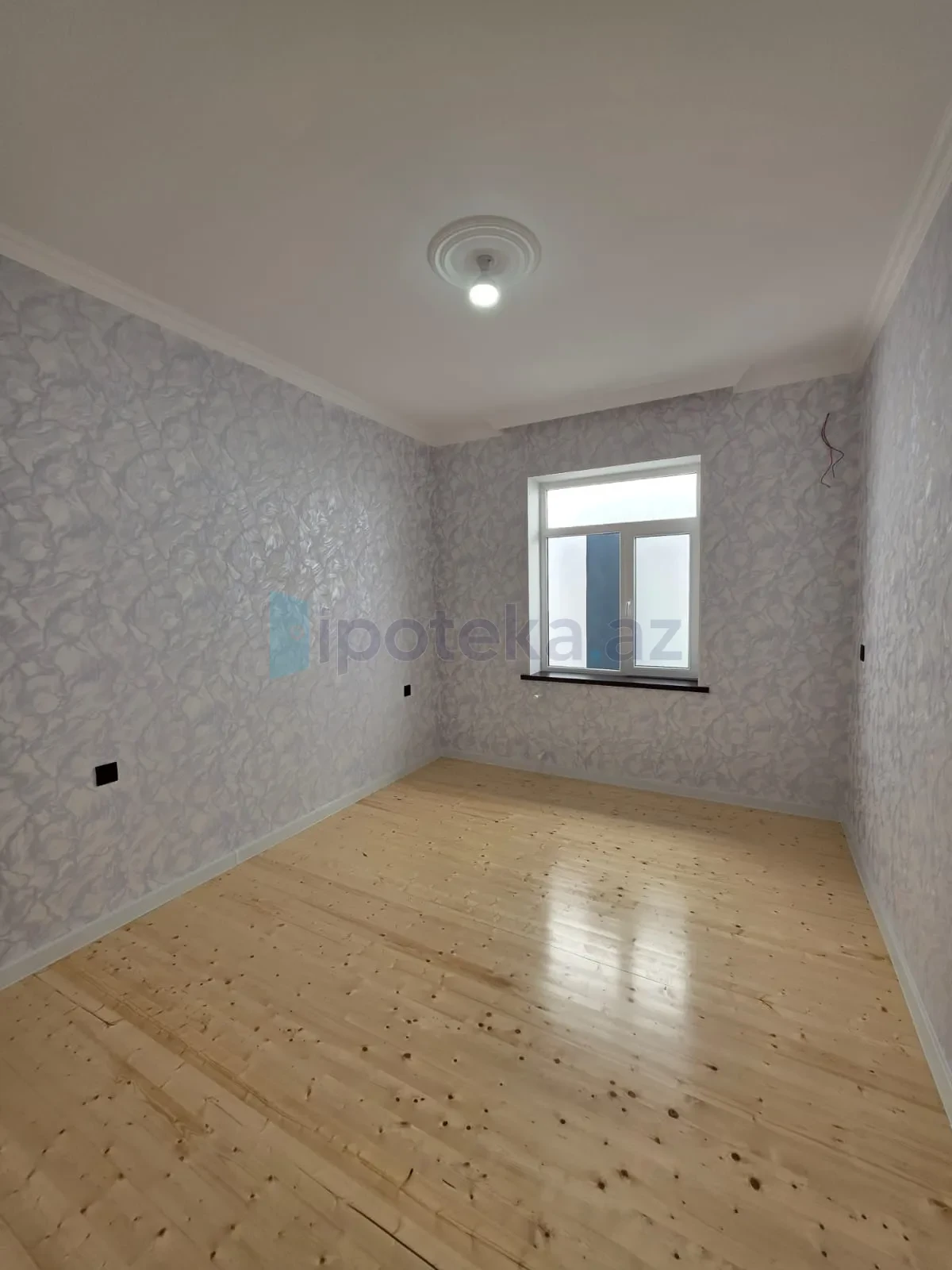 Satılır 3 otaqlı mənzil 100 m²