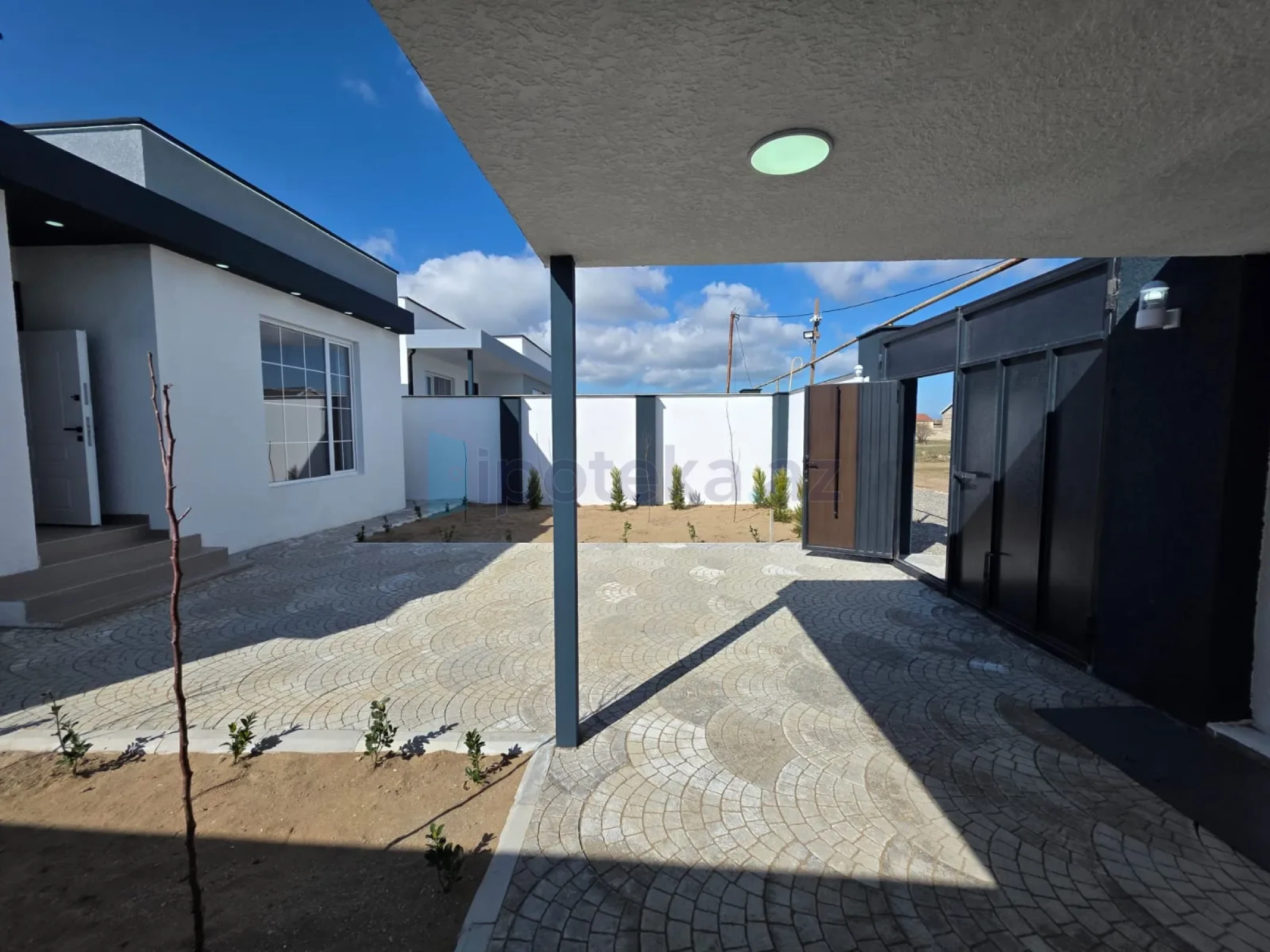 Satılır 3 otaqlı mənzil 100 m²