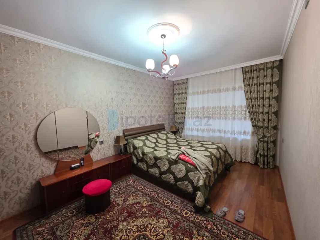 Satılır 3 otaqlı köhnə tikili 80 m²