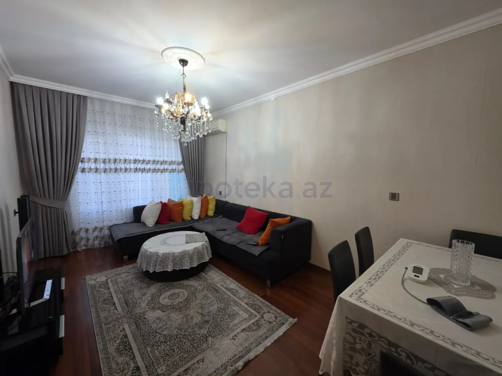Satılır 3 otaqlı köhnə tikili 80 m²