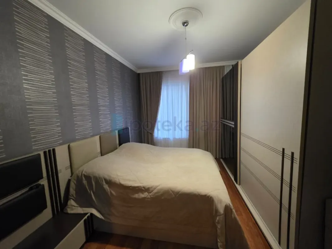 Satılır 3 otaqlı köhnə tikili 80 m²