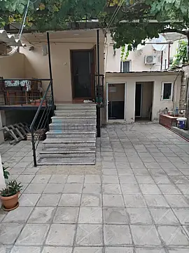 Satılır 4 otaqlı həyət evi 100 m²