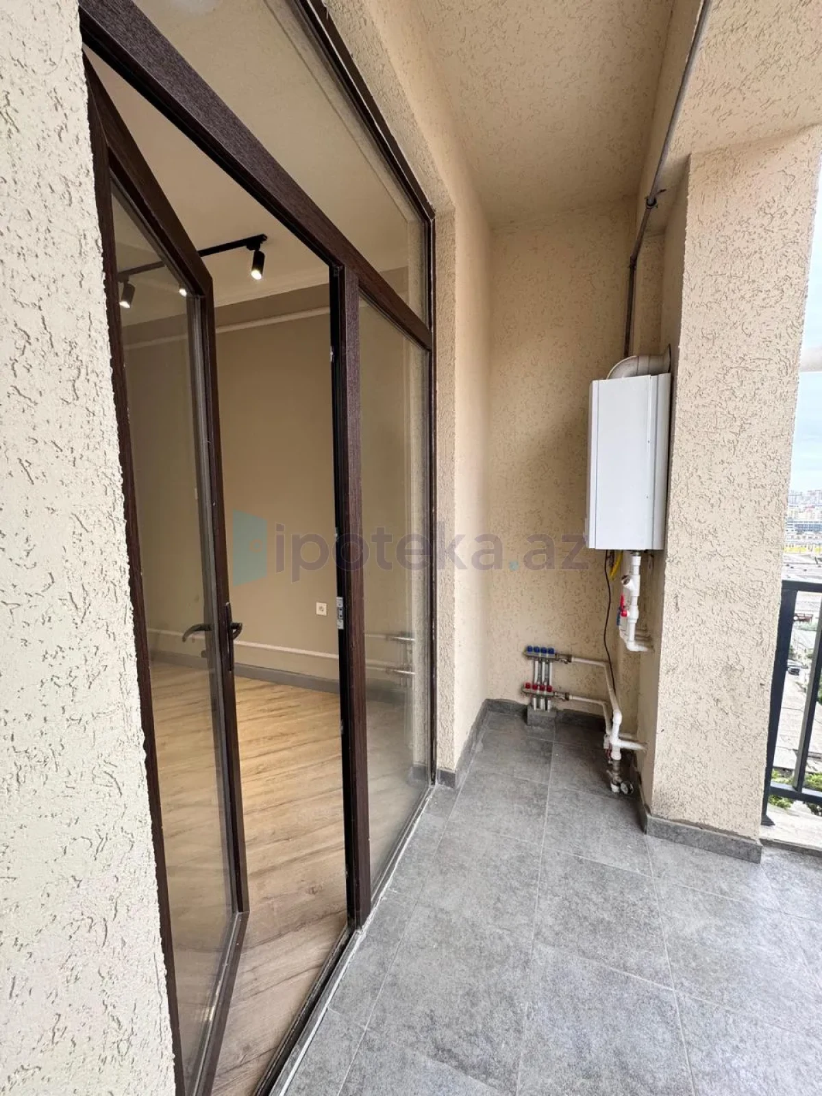 Satılır 2 otaqlı yeni tikili 82.5 m²