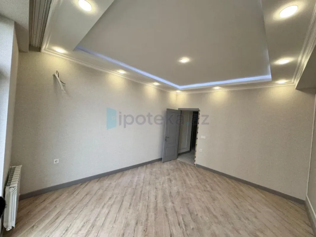 Satılır 2 otaqlı yeni tikili 82.5 m²