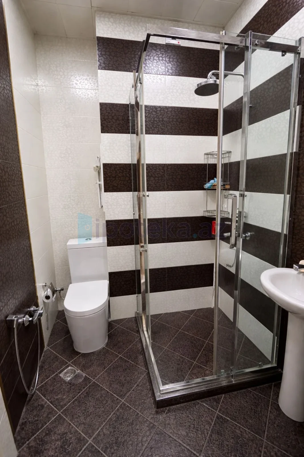 Satılır 3 otaqlı yeni tikili 100 m²