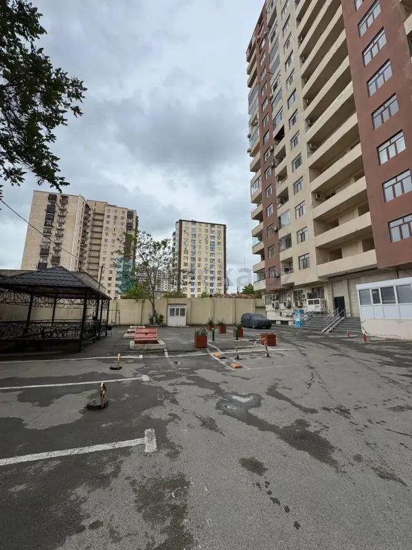 Satılır 3 otaqlı yeni tikili 137 m²