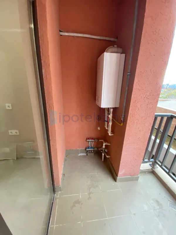 Satılır 2 otaqlı yeni tikili 82.5 m²