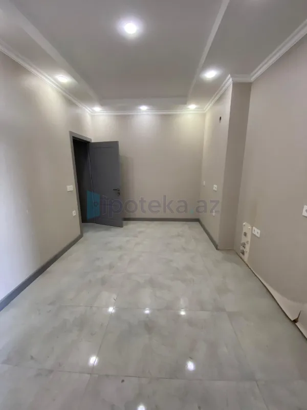Satılır 2 otaqlı yeni tikili 82.5 m²