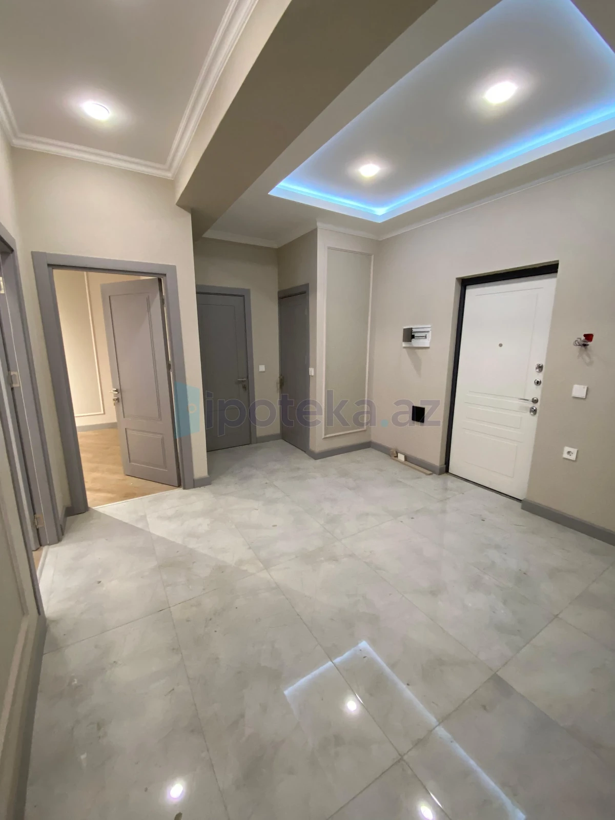 Satılır 2 otaqlı yeni tikili 82.5 m²