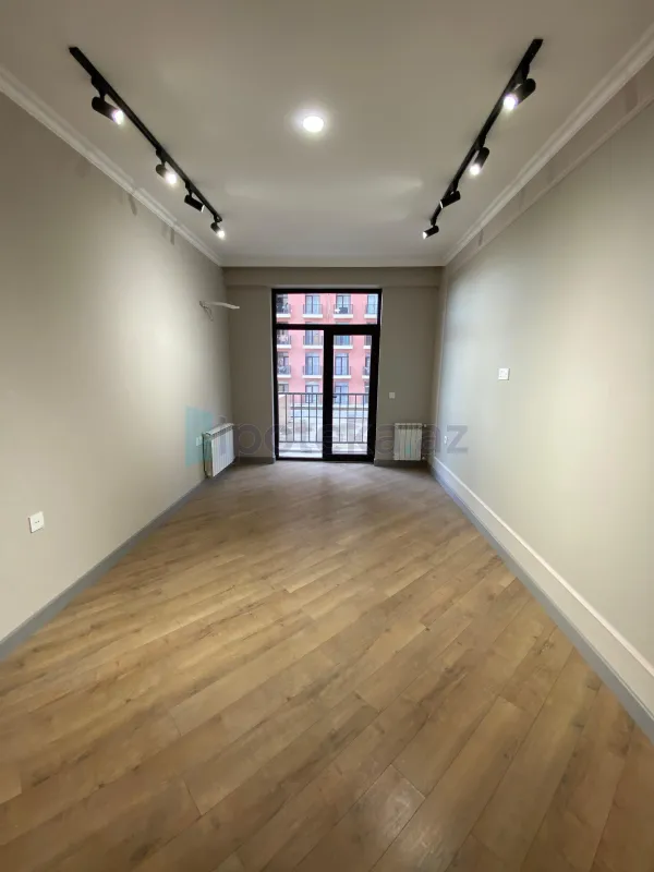 Satılır 2 otaqlı yeni tikili 82.5 m²