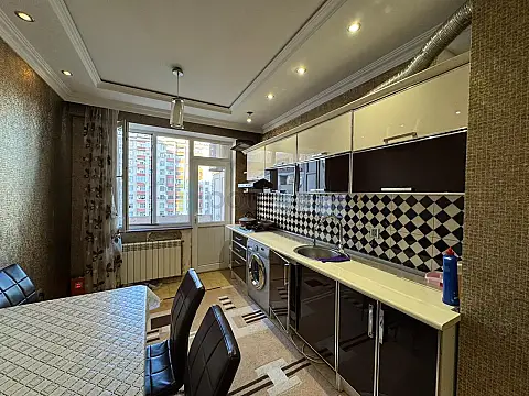 Satılır 3 otaqlı yeni tikili 125 m²