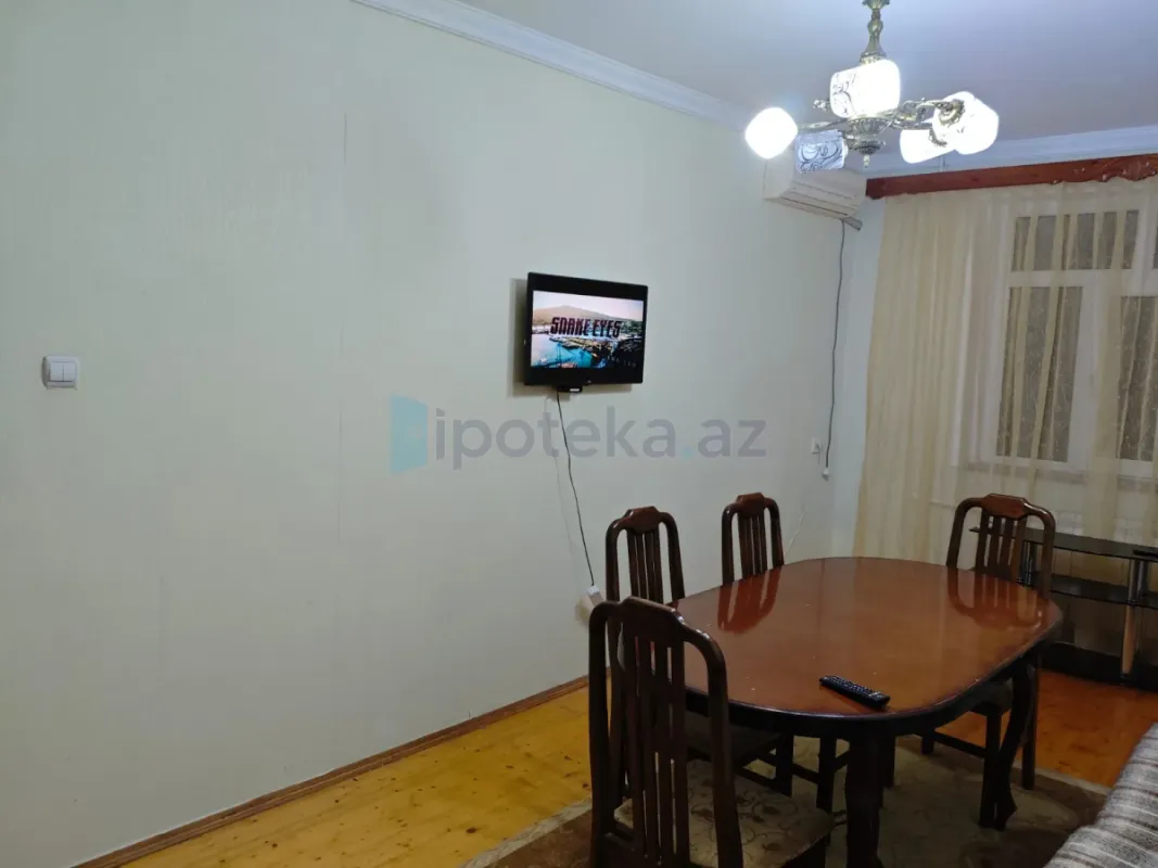 Satılır 2 otaqlı köhnə tikili 54 m²