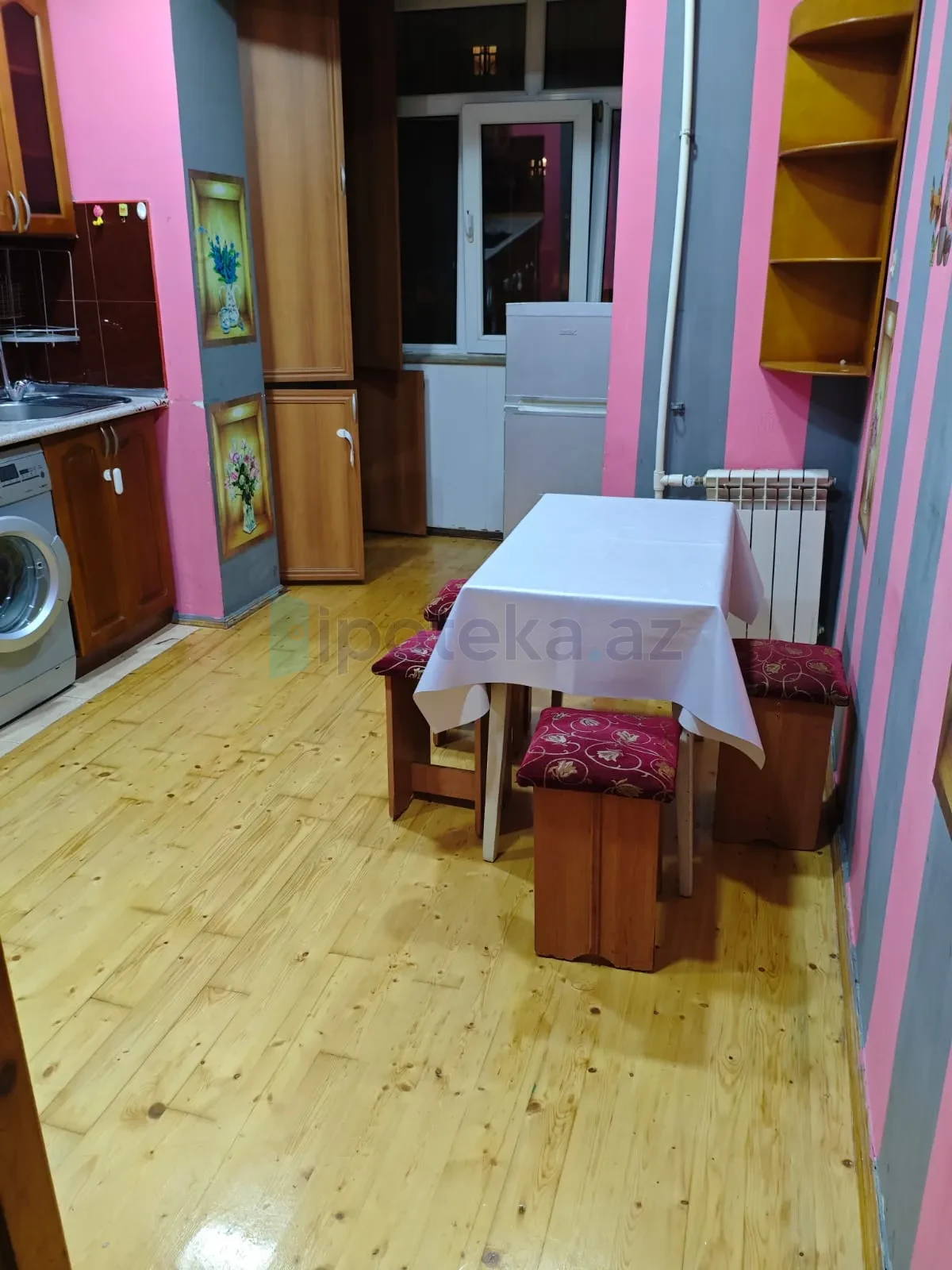 Satılır 2 otaqlı köhnə tikili 54 m²