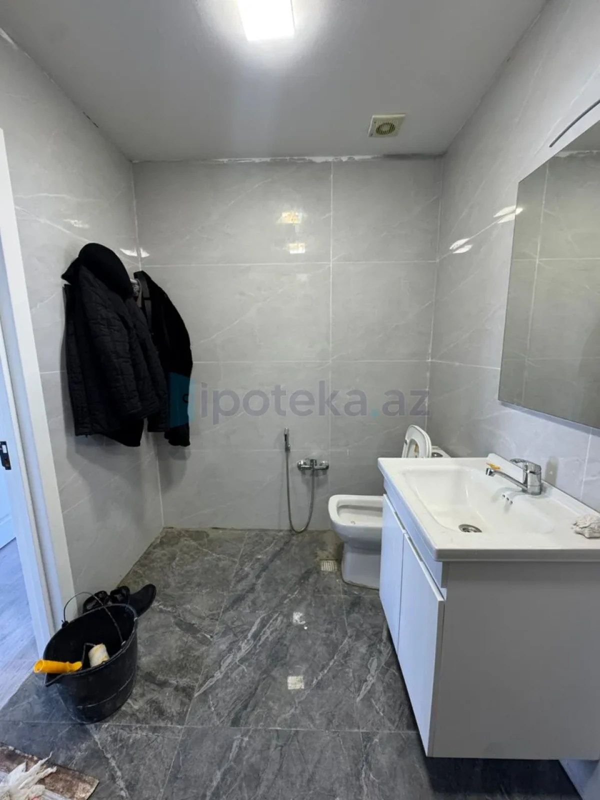 Satılır 3 otaqlı yeni tikili 80 m²