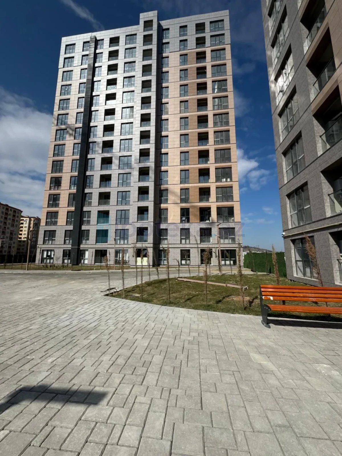 Satılır 3 otaqlı yeni tikili 80 m²
