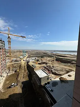 Satılır 3 otaqlı yeni tikili 80 m²