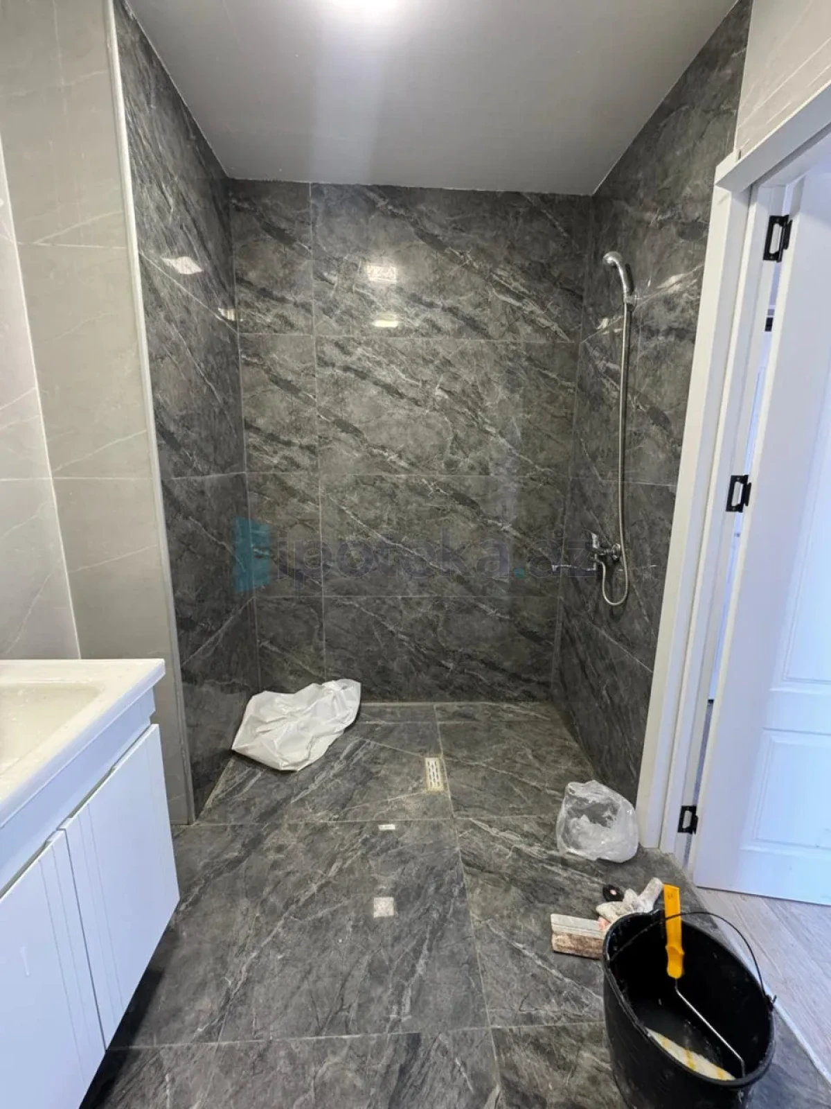 Satılır 3 otaqlı yeni tikili 80 m²