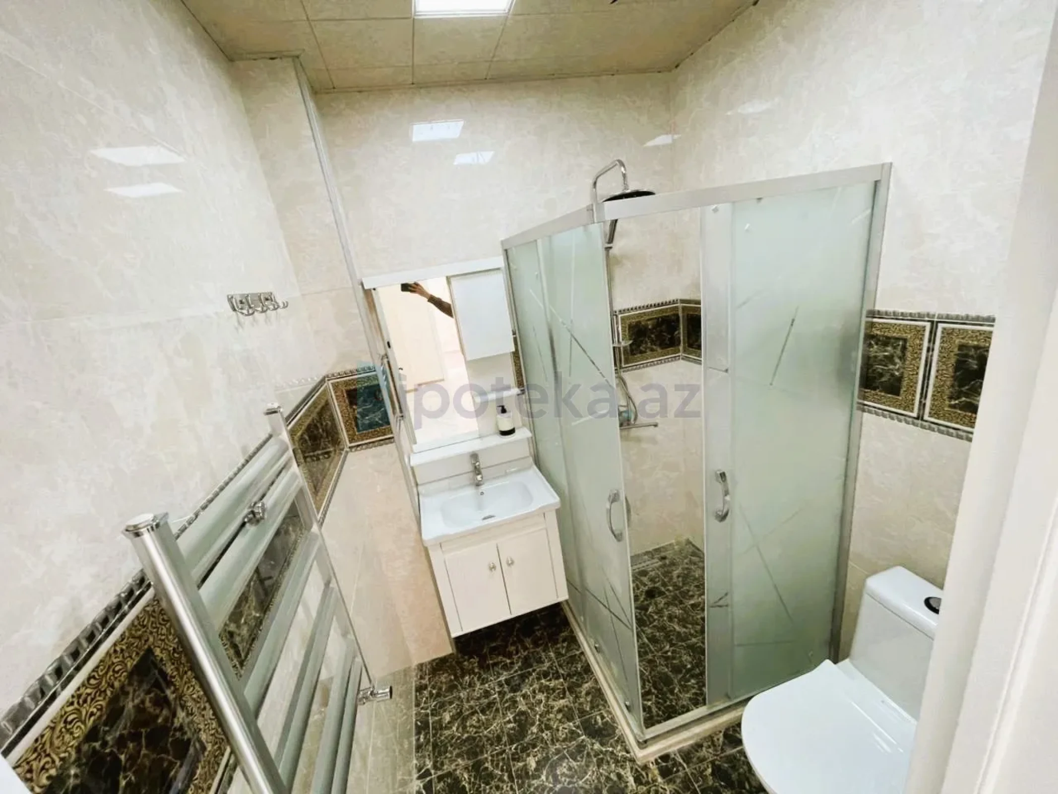 Satılır 3 otaqlı yeni tikili 85 m²