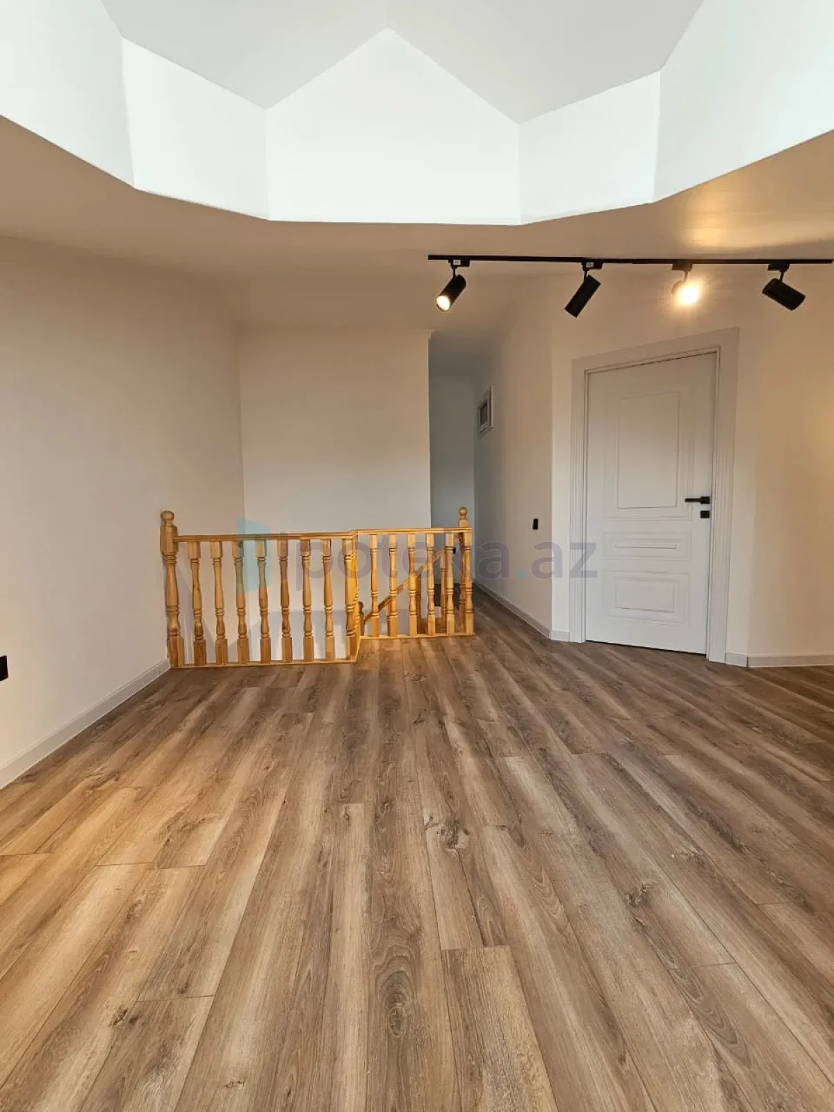 Satılır 3 otaqlı yeni tikili 92 m²
