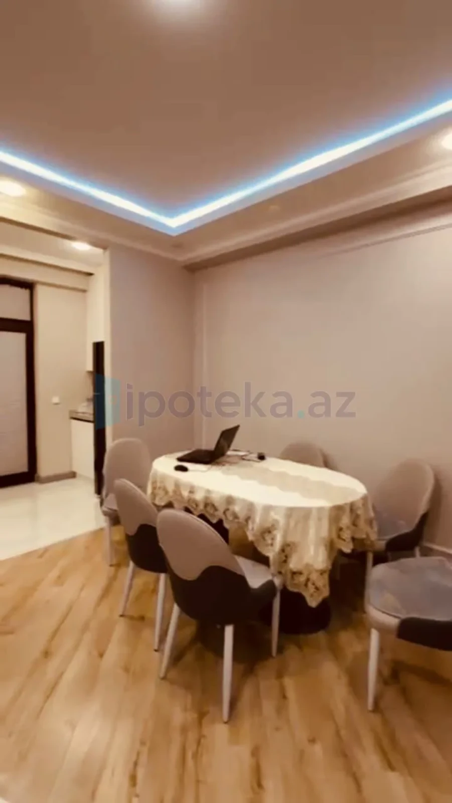 Satılır 2 otaqlı yeni tikili 82.5 m²