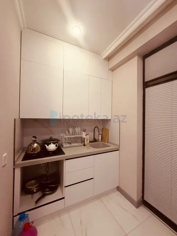 Satılır 2 otaqlı yeni tikili 82.5 m²