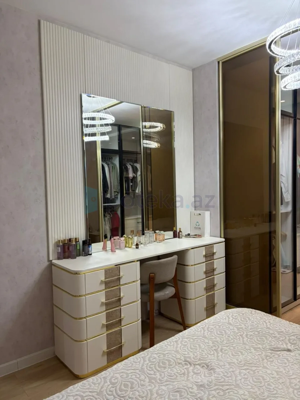 Satılır 2 otaqlı yeni tikili 95 m²