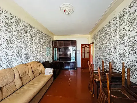 Satılır 2 otaqlı köhnə tikili 60 m²