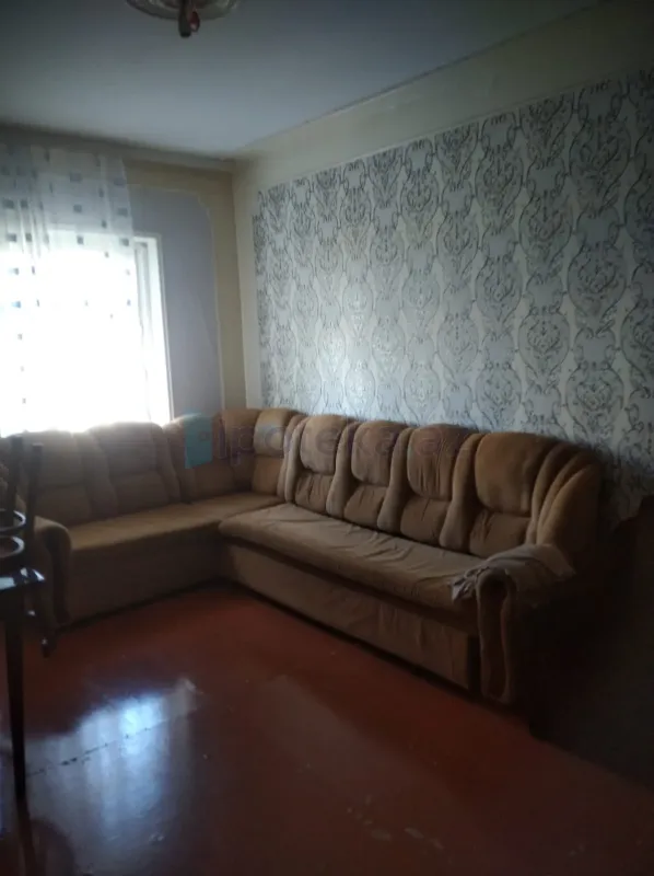 Satılır 2 otaqlı köhnə tikili 60 m²