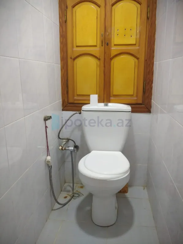 Satılır 2 otaqlı köhnə tikili 60 m²