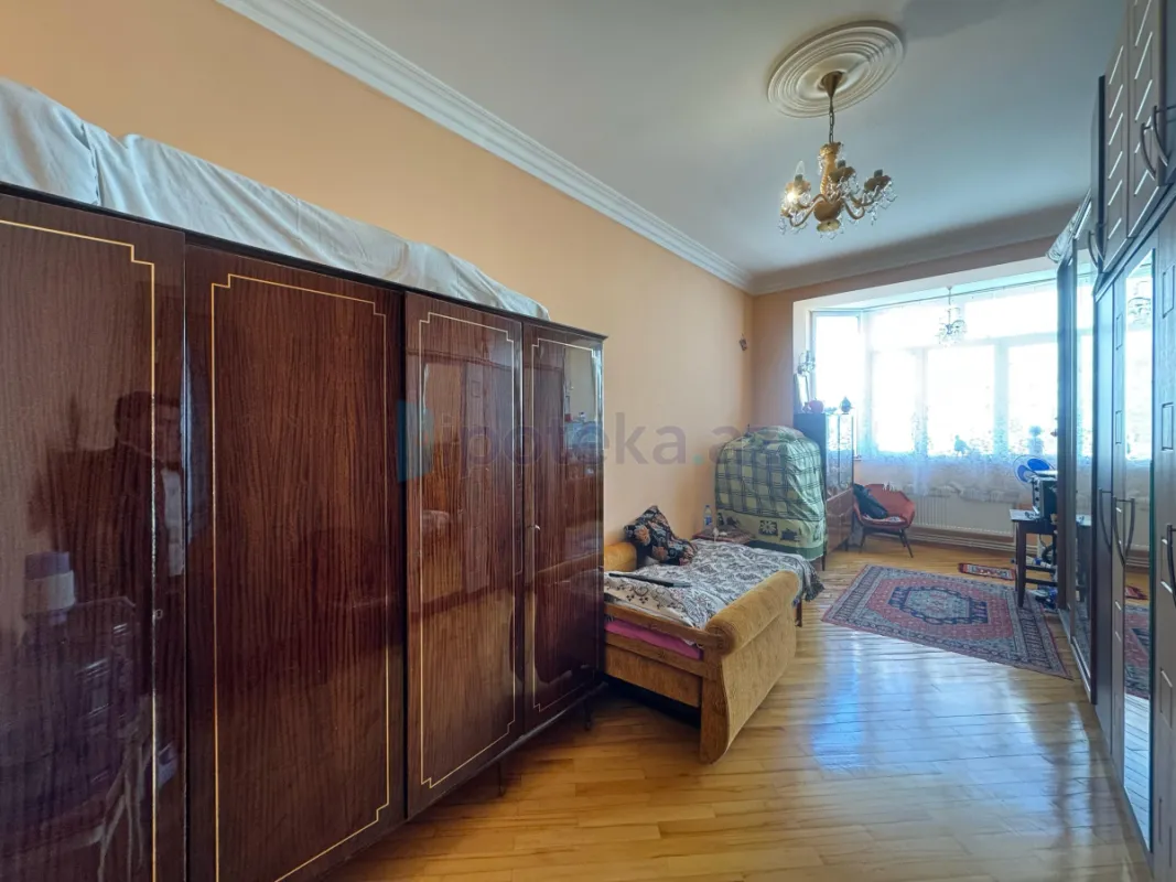 Satılır 4 otaqlı yeni tikili 145 m²