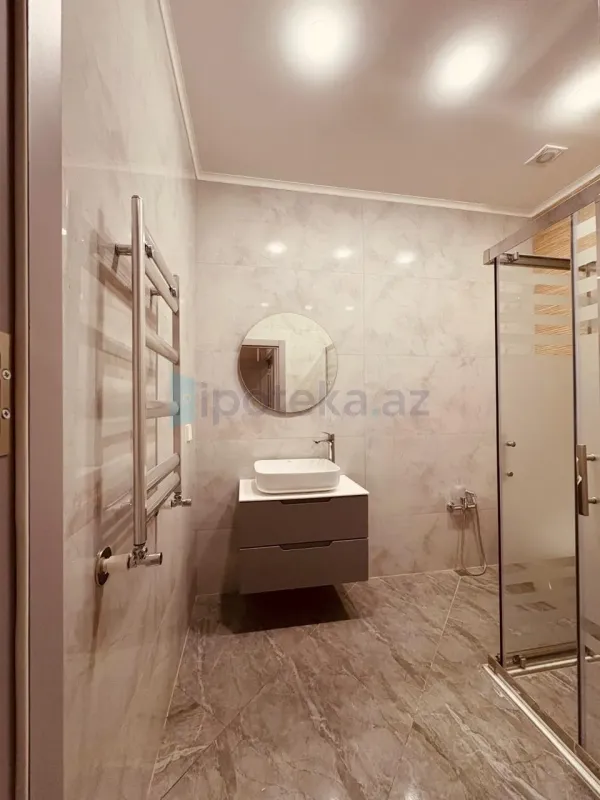 Satılır 2 otaqlı yeni tikili 82.5 m²