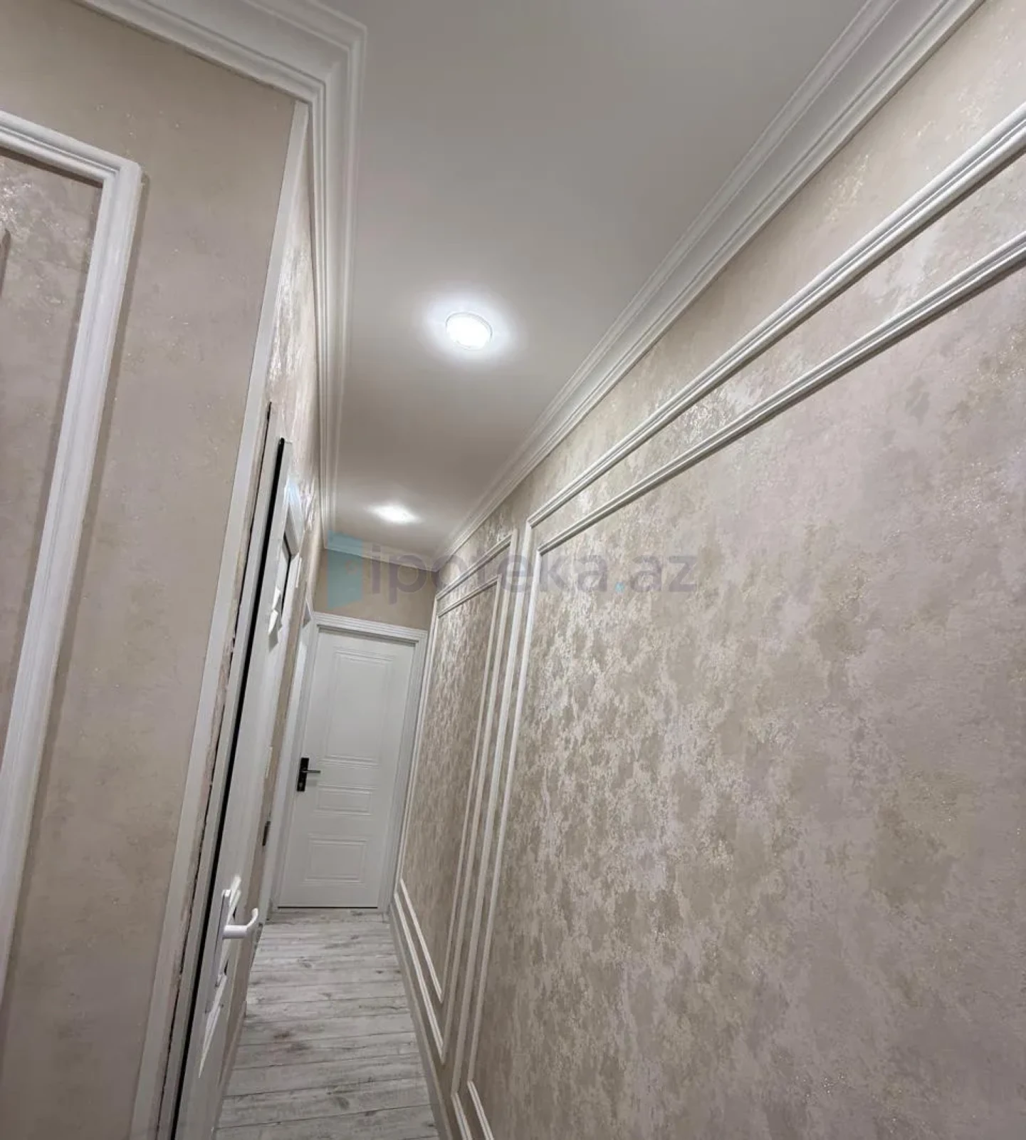 Satılır 2 otaqlı köhnə tikili 45 m²