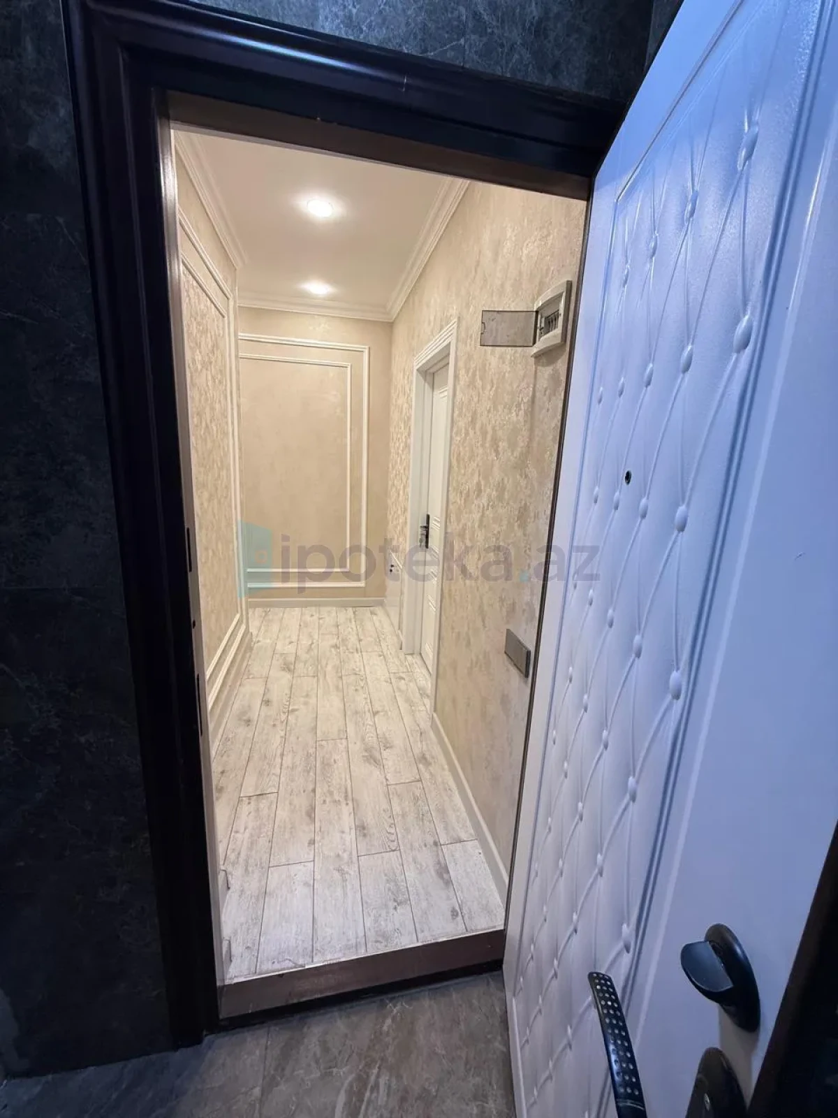 Satılır 2 otaqlı köhnə tikili 45 m²