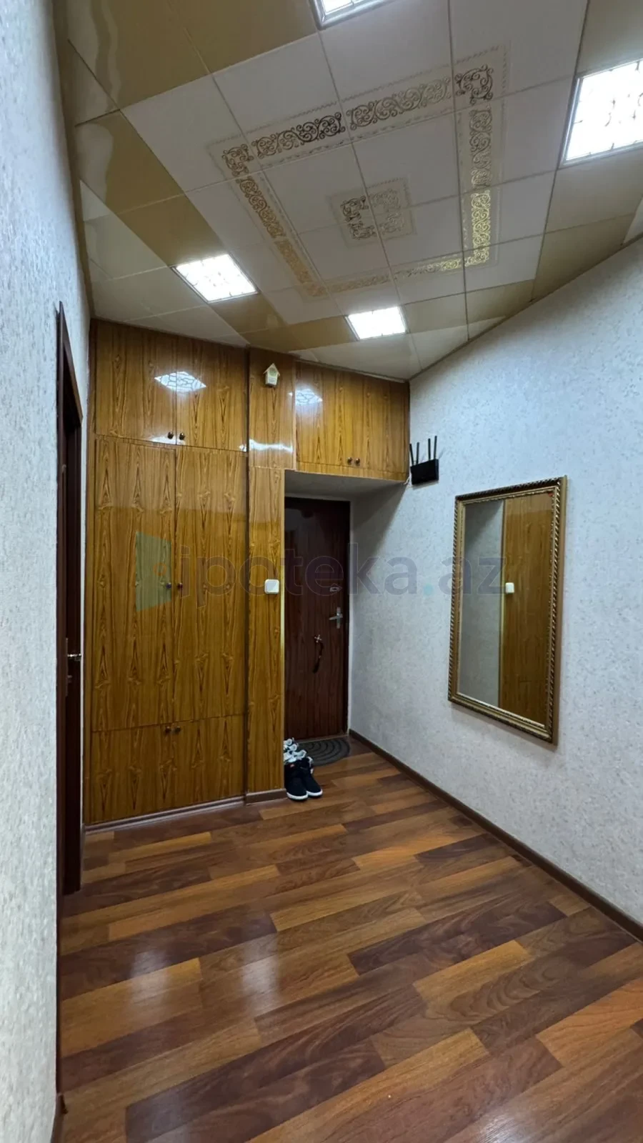 Satılır 3 otaqlı köhnə tikili 80 m²