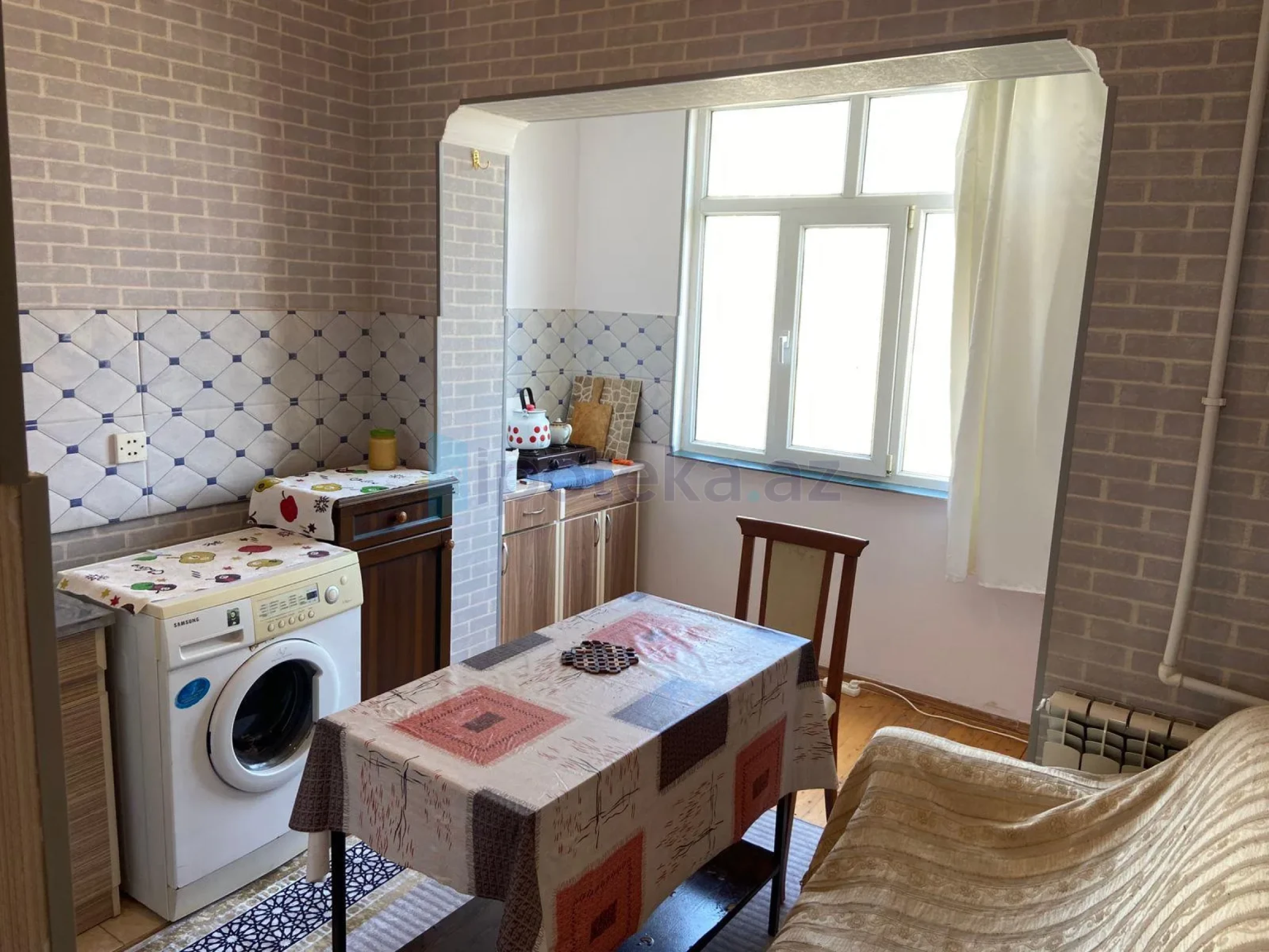Satılır 2 otaqlı köhnə tikili 60 m²