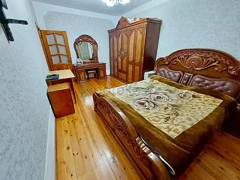 Satılır 3 otaqlı köhnə tikili 80 m²