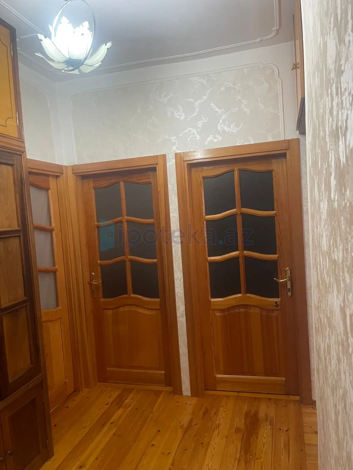 Satılır 3 otaqlı köhnə tikili 80 m²