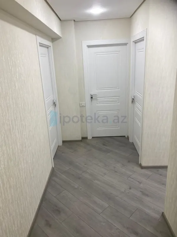 Satılır 3 otaqlı köhnə tikili 75 m²