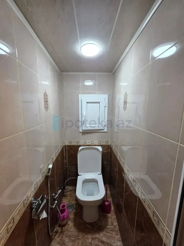 Satılır 4 otaqlı köhnə tikili 100 m²