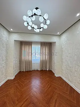 Satılır 4 otaqlı köhnə tikili 120 m²