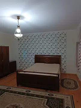 Satılır 6 otaqlı həyət evi 395 m²